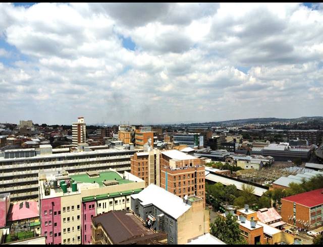 8,000M² APARTMENT BLOCK FOR SALE IN NEW DOORNFONTEIN